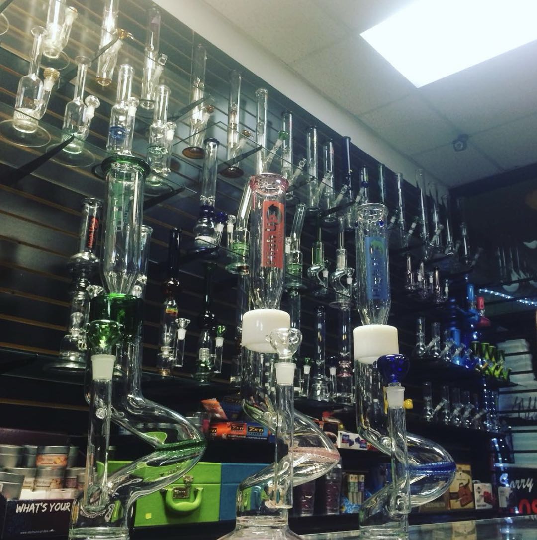Glass and smoke shop product 2